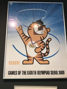 Affiche des JOs de Séoul 1998, Hodori mascotte
